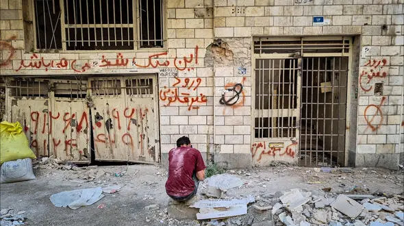 جنگ ۱۲ روزه و ۸۰۶ خانه آسیب دیده فقط در منطقه ۶ تهران / خاطرات زیر آوار، عشق روی دیوار؛ روایت بازسازی واحدهای آسیب دیده از جنگ + فیلم