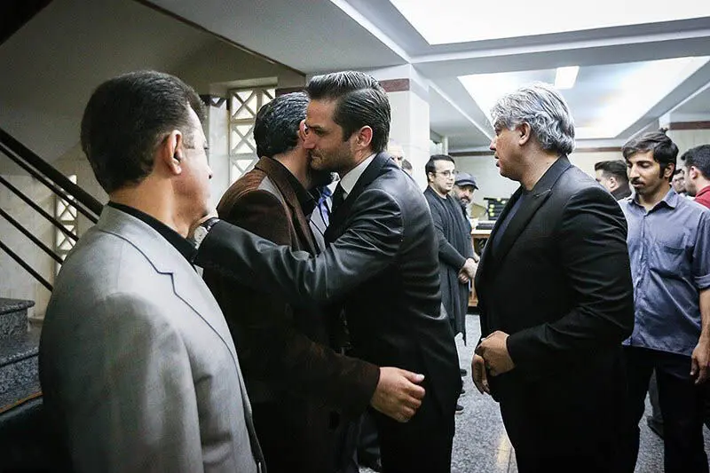 کدام ستاره ها در مراسم هفتمین روز درگذشت عارف لرستانی حضور داشتند