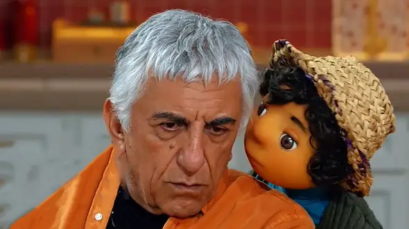 شوخی جالب مهمونی با مختارنامه/| از نقش پررنگ پشه در خلق عبدالله بن زبیر تا بدوبیراه بچه به کیانیان