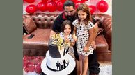 جشن تولد ۴۰ سالگی رضا صادقی با دخترانش+عکس 