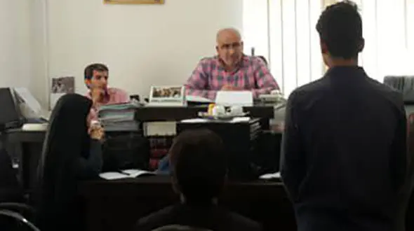 کوری چشم جوان تهرانی پشت شمشادهای پارک / آرمان مست بود + عکس