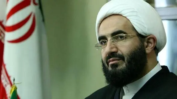  امام‌ جمعه جدید تهران با تی‌شرت چگوارا+ عکس