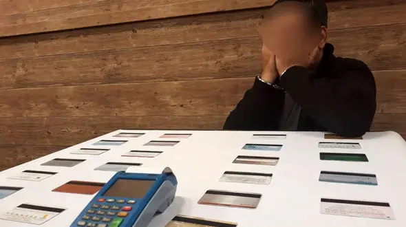 این پیک موتوری 3 پرس چلو گوشت را 3 میلیون تومان به مردی در تهران فروخت !+عکس 