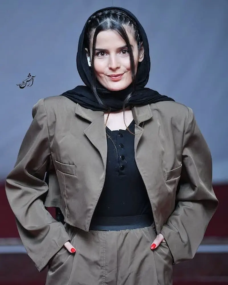 غزاله اکرمی