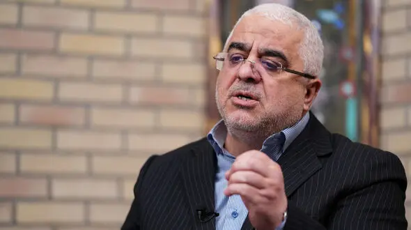 انسجام و همصدایی مردم ایران بی‌نظیر بود/ خائن کسی است که برای تاج‌وتخت، مردمش را قربانی می‌کند