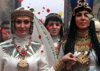 عکس ها / الهام حمیدی چهرۀ «آسنات، همسر یوزارسیف» در 24 سالگی در اولین فیلمش ...