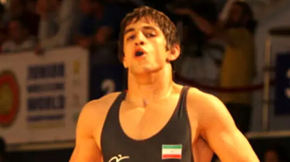 فیلم کتک خوردن مرگبار قهرمان سابق کشتی فرنگی / محسن قاسمی کیست ؟ 