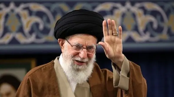 فیلم حماسه دختر تبریزی عاشق ایران در حضور رهبر انقلاب / با هنرنمایی اش همه را مبهوت کرد !