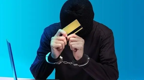 مرد شیاد هزینه پارکینگ را میلیونی حساب می کرد! / در شیراز رخ داد