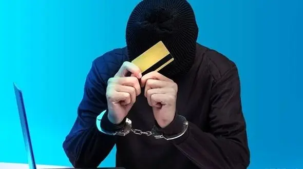 مرد شیاد هزینه پارکینگ را میلیونی حساب می کرد! / در شیراز رخ داد