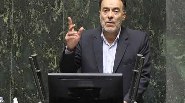 ابراهیمی: حقوق‌ها باید افزایش یابد؛ یارانه و کالابرگ حداقل ۳ برابر شود