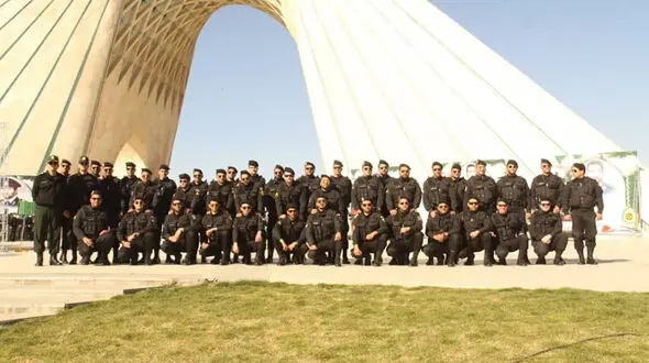 نمایش اقتدار یگان امداد فرماندهی انتظامی تهران بزرگ در میدان آزادی + تصاویر 