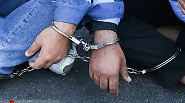 دستگیری اراذل و اوباش شیرازی بعد از درگیری در پیاده رو سلامت