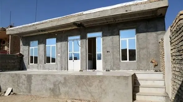 امسال هزار و ۵۴۳ زن سرپرست خانوار تحت حمایت کمیته امداد اصفهان خانه‌دار خواهند شد