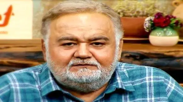 اکبر عبدی پدربزرگ بامزه ترین پسر ایران! / چه قدر شبیه مامان و بابازرگشه!