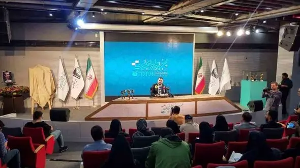 دومین نشست رسانه‌ای چهلمین جشنواره بین‌المللی فیلم کوتاه تهران / تسلیت مهدی آذرپندار به مناسبت مرگ دردناک داریوش مهرجویی + فیلم و عکس ها