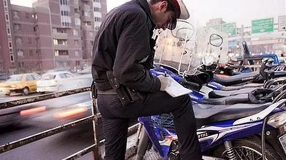 توقیف ۳۴ دستگاه وسیله نقلیه متخلف در خرم آباد