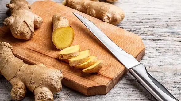 مبارزه با درد زانو با یک پودر گیاهی معجزه آسا