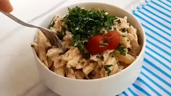 پاستا چیکن آلفردو چطور درست کنیم؟ + فیلم