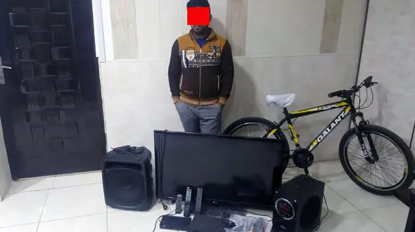 بازداشت سارق شیشه ای در آبادان / این مرد دزد خانه های آبادانی ها بود + عکس