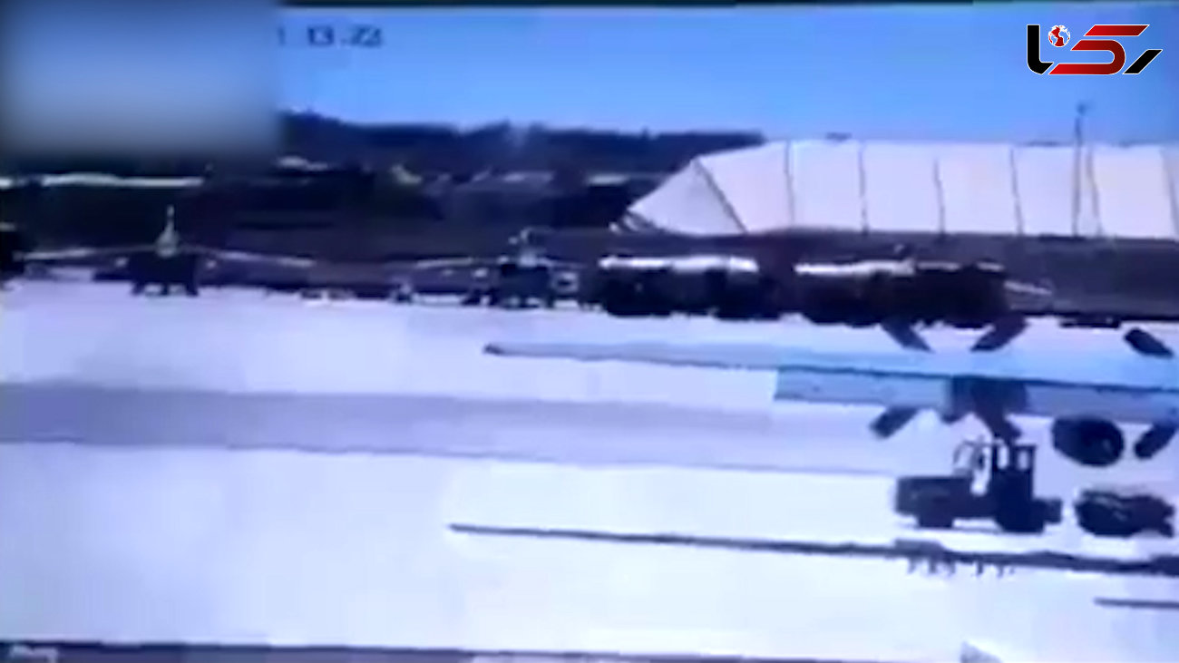 لحظه شلیک اشتباهی یک موشک از جنگنده سوخوی 25 در باند فرودگاه +فیلم /چاد
