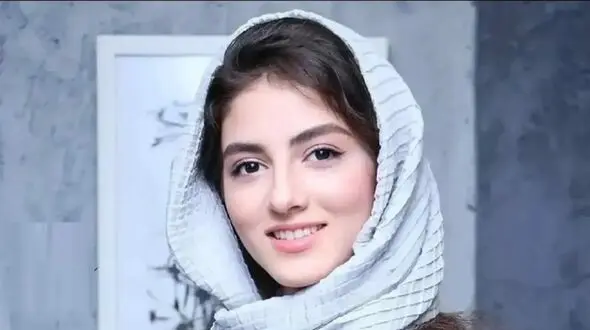 فیلم آواز باشکوه علی زندوکیلی با بازی پردیس پورعابدینی / به صورتت نقاب معرفت داری + موزیک ویدیو 