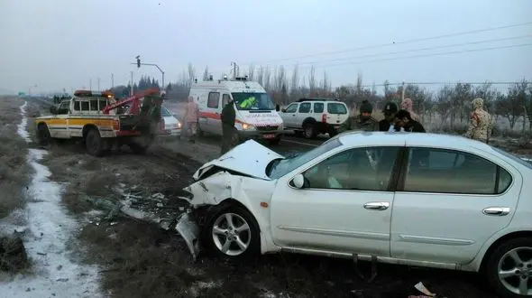تصویری باورنکردنی از تصادف مرگبار تصادف ماکسیما با پژو 405 + عکس 