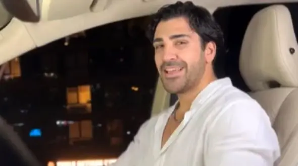 اجرای بی نظیر آهنگ علیرضا طلیسچی توسط بلاگر معروف ترکیه ای/ تو رفتی ولی فکر تو، تو سرمن موند