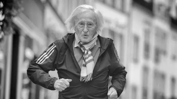 مربی خارجی سابق فوتبال ایران درگذشت + عکس