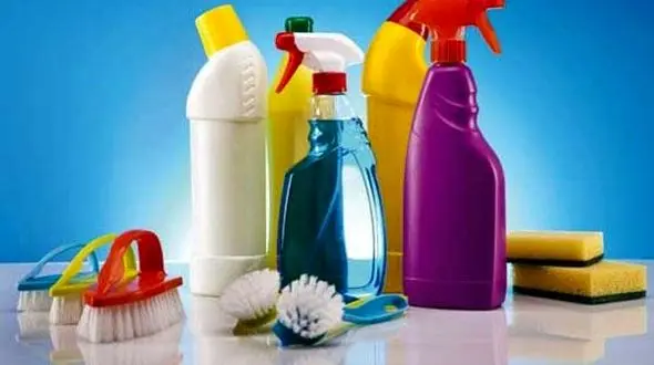 تاثیر مواد شوینده بر پوست