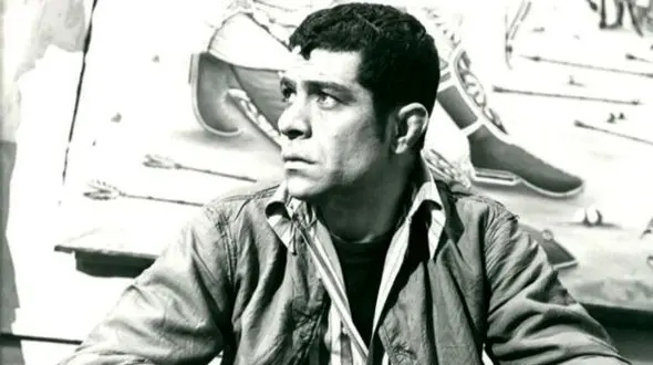 عکس / سفر به ایام قدیم /  بهروز وثوقی و خسرو هریتاش در پشت صحنه فیلم ملکوت / سال ۵۴ 