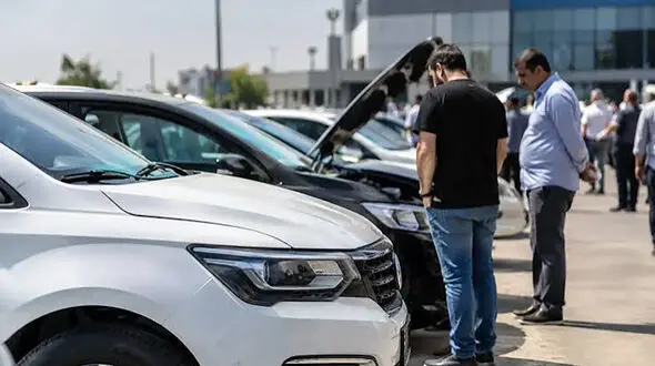 کمیسیون خرید و فروش خودرو در تهران مشخص شد / خریدار و فروشنده چقدر باید بپردازند؟