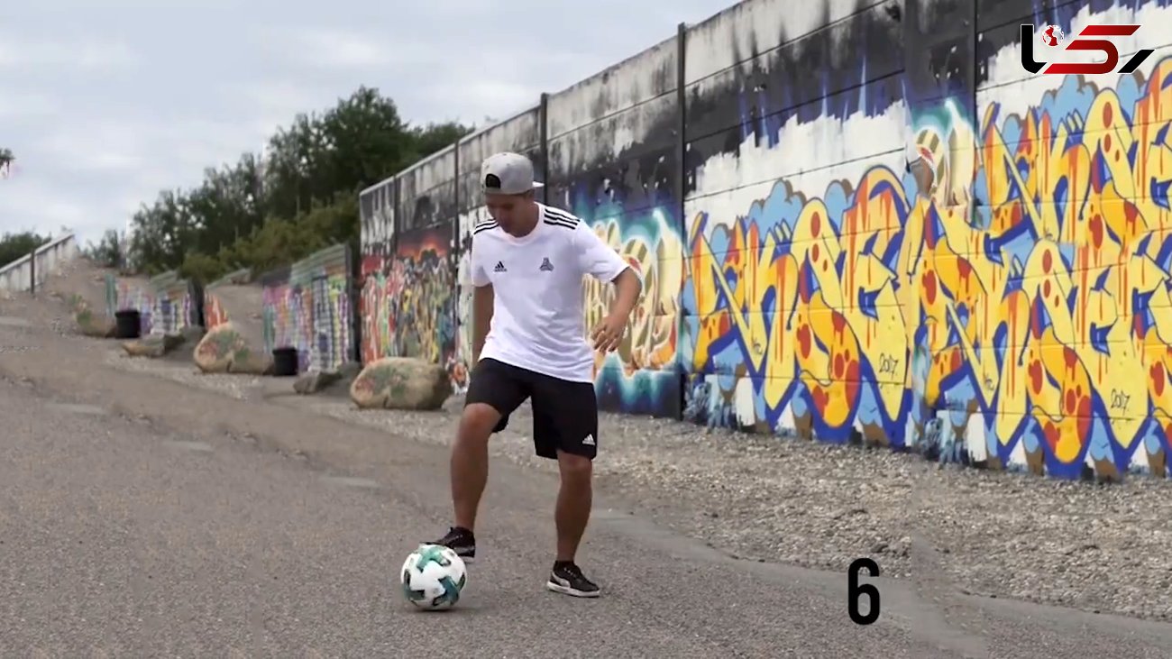 مهارت خیره کننده فوتبالیست خیابانی  +فیلم