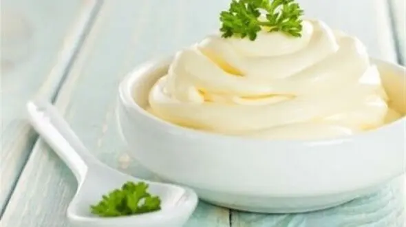 کاربردهای سس مایونز در زیبایی و خانه داری