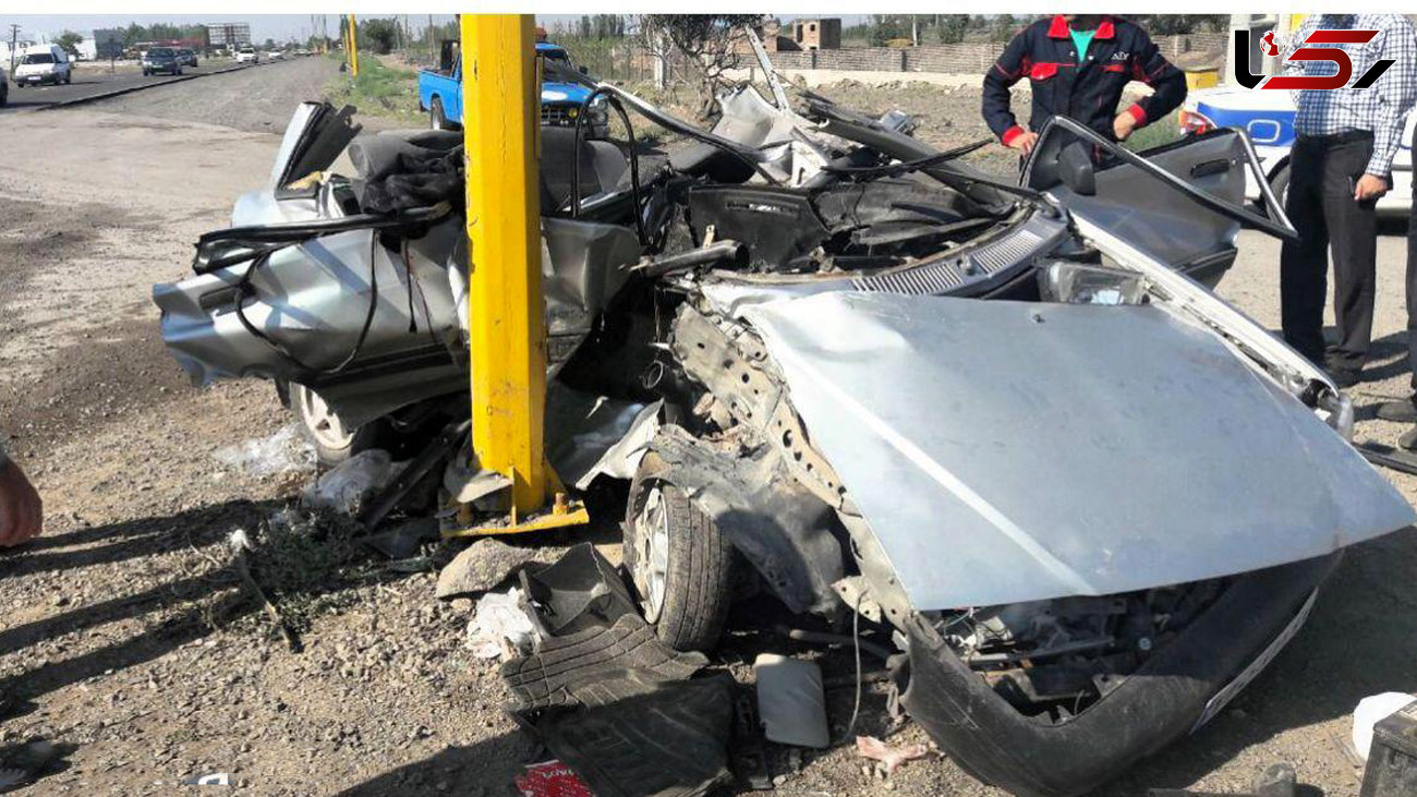 تصادف مرگبار 2 زن اردبیلی پراید سوار با تیر چراغ برق + تصاویر