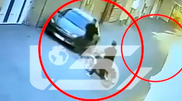 فیلم لحظه گردنبندقاپی از یک زن پشت فرمان ماشین در اصفهان