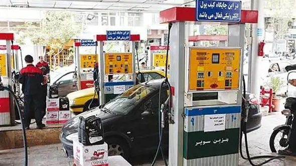 کاهش مصرف بنزین سوپر در کشور