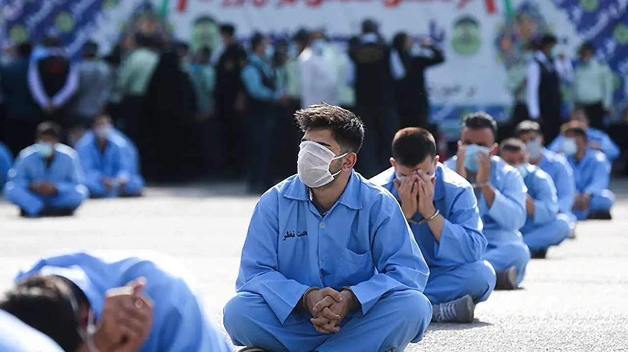 دستگیری 11 مرد خشن در پاتوق خلافکاران / جزئیات عملیات پلیس تهران