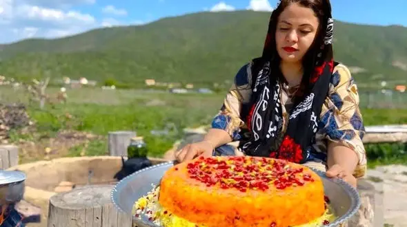 چگونه ته‌ چین مرغ و چای نعنایی کردستانی درست کنیم؟ + فیلم