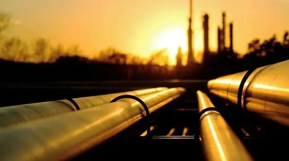 امضای قرارداد دو میلیارد دلاری خرید دکل حفاری از چین/ چینی‌ها دکل‌های دریایی را تحویل نمی‌هند