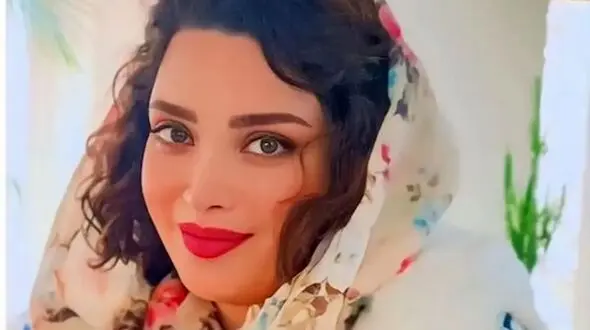 فیلم   بهنوش طباطبایی بازیگر سووشون : بچه بودم مهراوه شریفی نیا همکلاسیم بود گفت بازیگرم حسودیم شد منم بازیگر شدم !