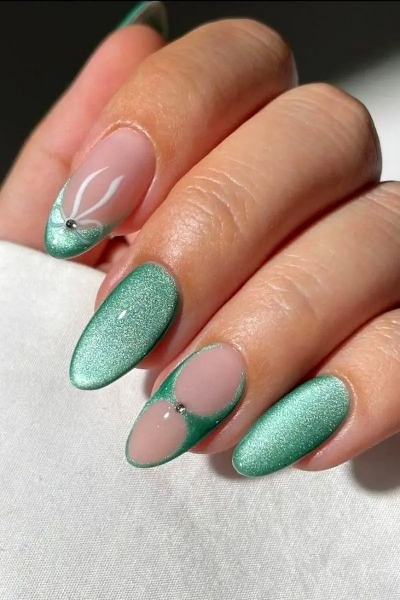 طرح ناخن برای عید | ۳۰ ایده لاکچری و عروسانه طرح ناخن برای عید ۱۴۰۵ که قبل از رفتن به سالن باید ببینی و انتخاب کنی!