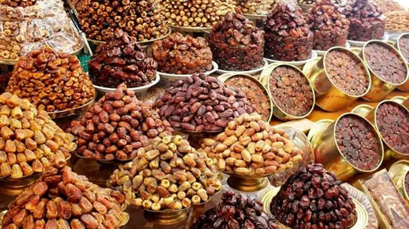 انهدام خرماهای صادراتی ناسالم در آبادان 