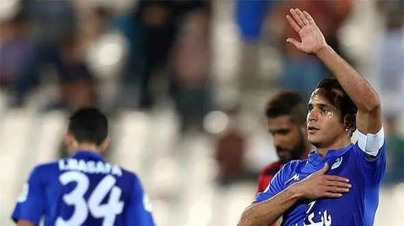  برهانی: مرا با پیراهن استقلال به خاک بسپارید/ در حسرت ستاره سوم سوختم 