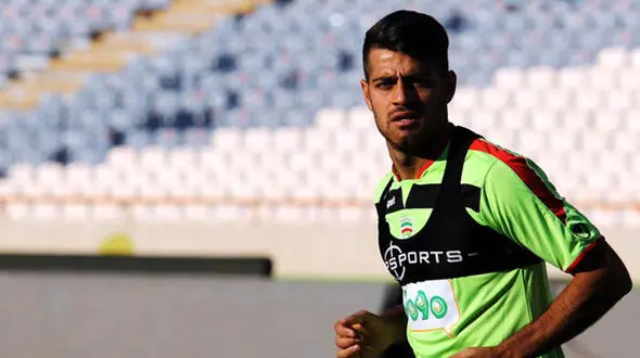 هشدار ملی‌پوش ایرانی به بازیکن استقلال +عکس