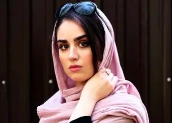 عکس ها / تیپ و استایل دل پسند خانم بازیگران ایرانی در مراسم اکران  کوزوو /از هانیه غلامی تا ویدا جوان و  روشنک گرامی از گوهر خیراندیش تا زن زیبای کوروش تهامی و نجمه جودکی و ...