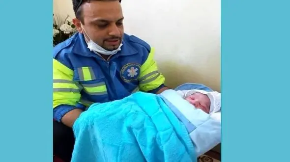 زایمان زن قمی در خانه + عکس