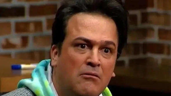 حامد آهنگی: در زمان قدیم زمان مادربزرگ پدربزرگا هیچ کاری نبود جز بچه دار شدن...! / 30 سال پیش 12 تا بچه مد بود... / خدمات پس از تولیدم وجود نداشت...