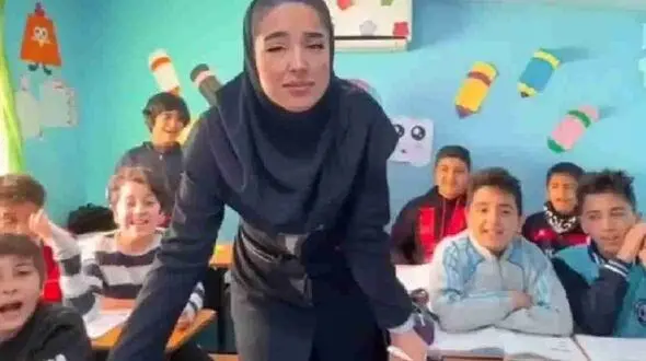 شغل جنجالی جدید برای خانم معلم اخراجی قائمشهری + عکس و سند