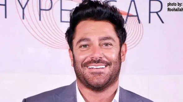 عکس جدید محمدرضا گلزار در دفتر کار لاکچری و آنچنانی اش!